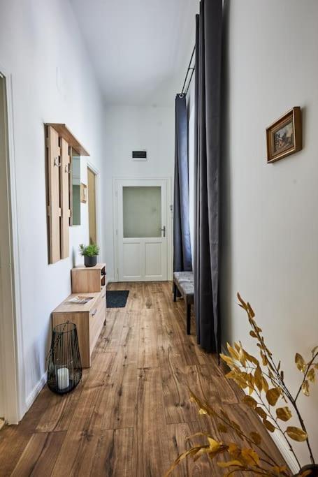 Varfal Apartman Sopron Exteriör bild